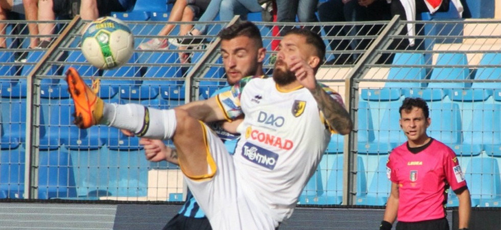 Foto di Carmelo Ossanna Calcio serie C. Colpo del Trento che batte la capolista: i gialloblù espugnano Lecco